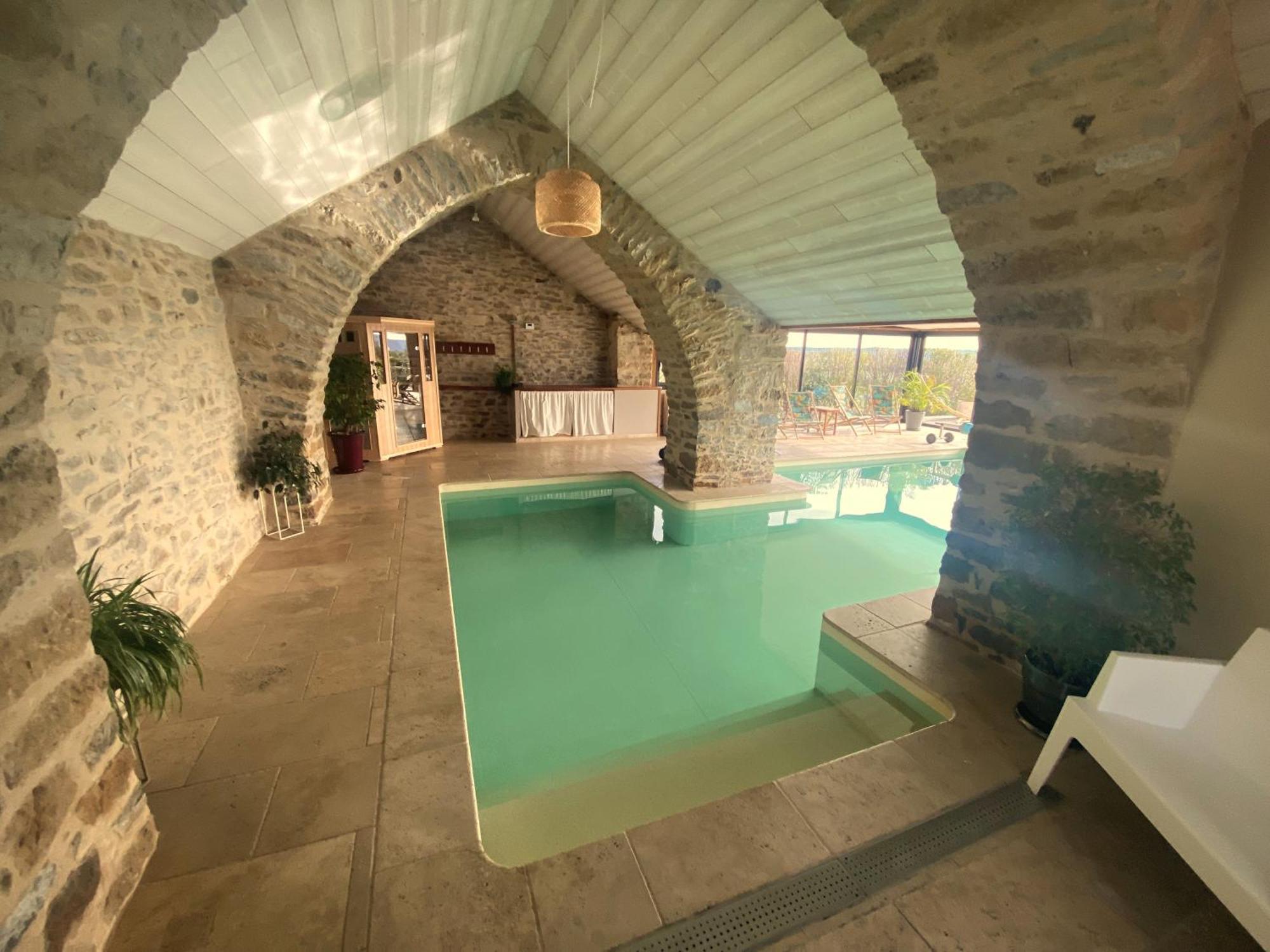 Les Caselles, Gite Et Maison D'Hotes Saint-Beauzely Bagian luar foto