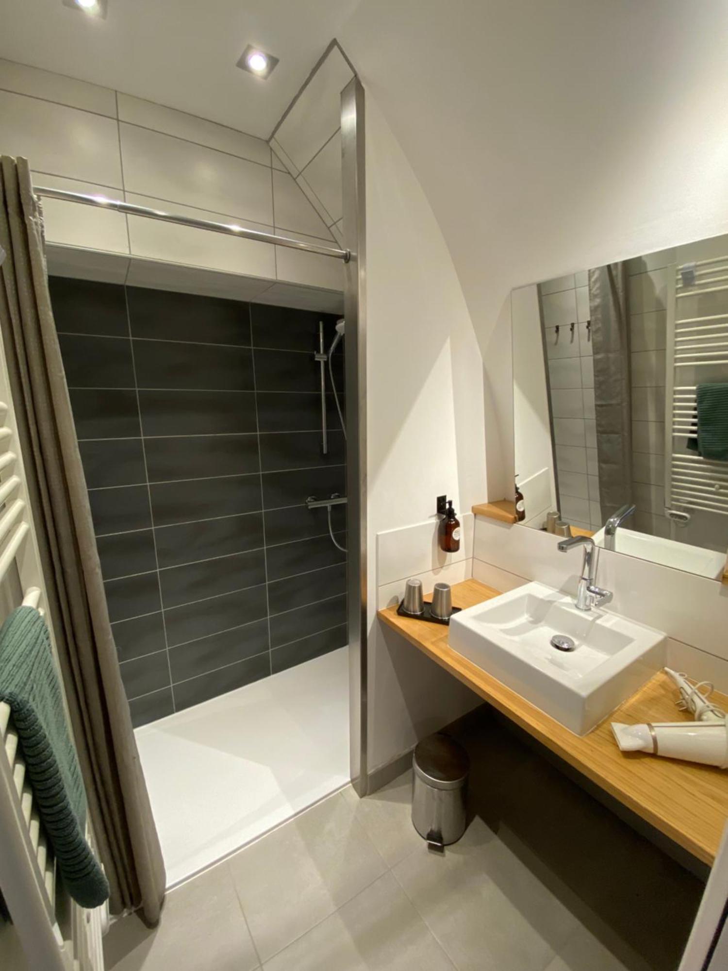 Les Caselles, Gite Et Maison D'Hotes Saint-Beauzely Bagian luar foto