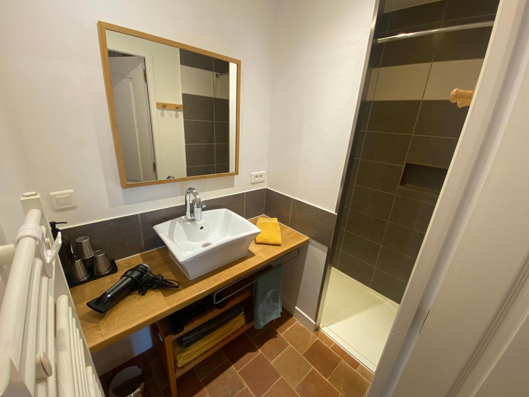 Les Caselles, Gite Et Maison D'Hotes Saint-Beauzely Bagian luar foto