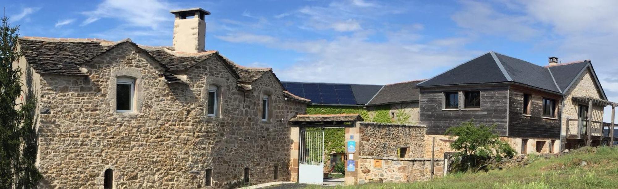 Les Caselles, Gite Et Maison D'Hotes Saint-Beauzely Bagian luar foto